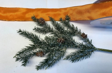 Band mit Goldkante, orange